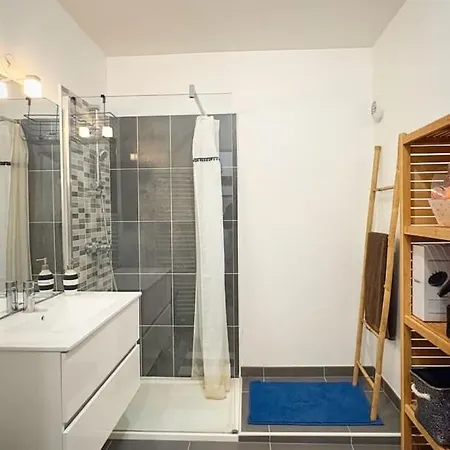Apartmán Atelier Des Arts, Confortable Avec Sa Terrasse La Rochelle (Charente-Maritime)